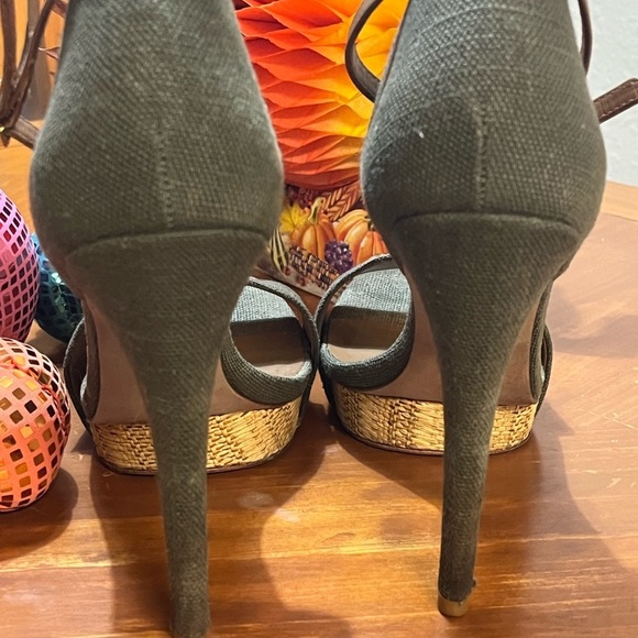 Tory Burch ‘Amina’ High Heel Sandals In Olive, Size US 10M, No Box - Picture 11 of 16